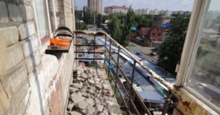 Демонтаж балкона Гуково, цена от 2956 руб.