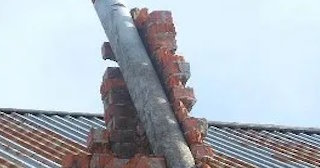 Демонтаж дымохода в частном доме по выгодной цене от 571 рублей | Сварной-Гкв