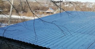 Демонтаж поликарбоната с крыши в Гуково -  услуги по доступной цене от 623 рублей